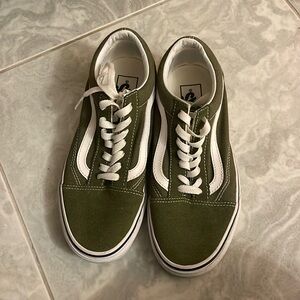 Vans Old Skool Shoe Size 6M/ 7.5W Color: Pesto